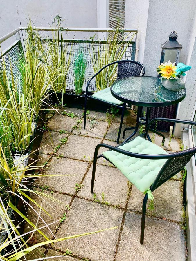 Apartment Luxurious Incl Garage And Terrace